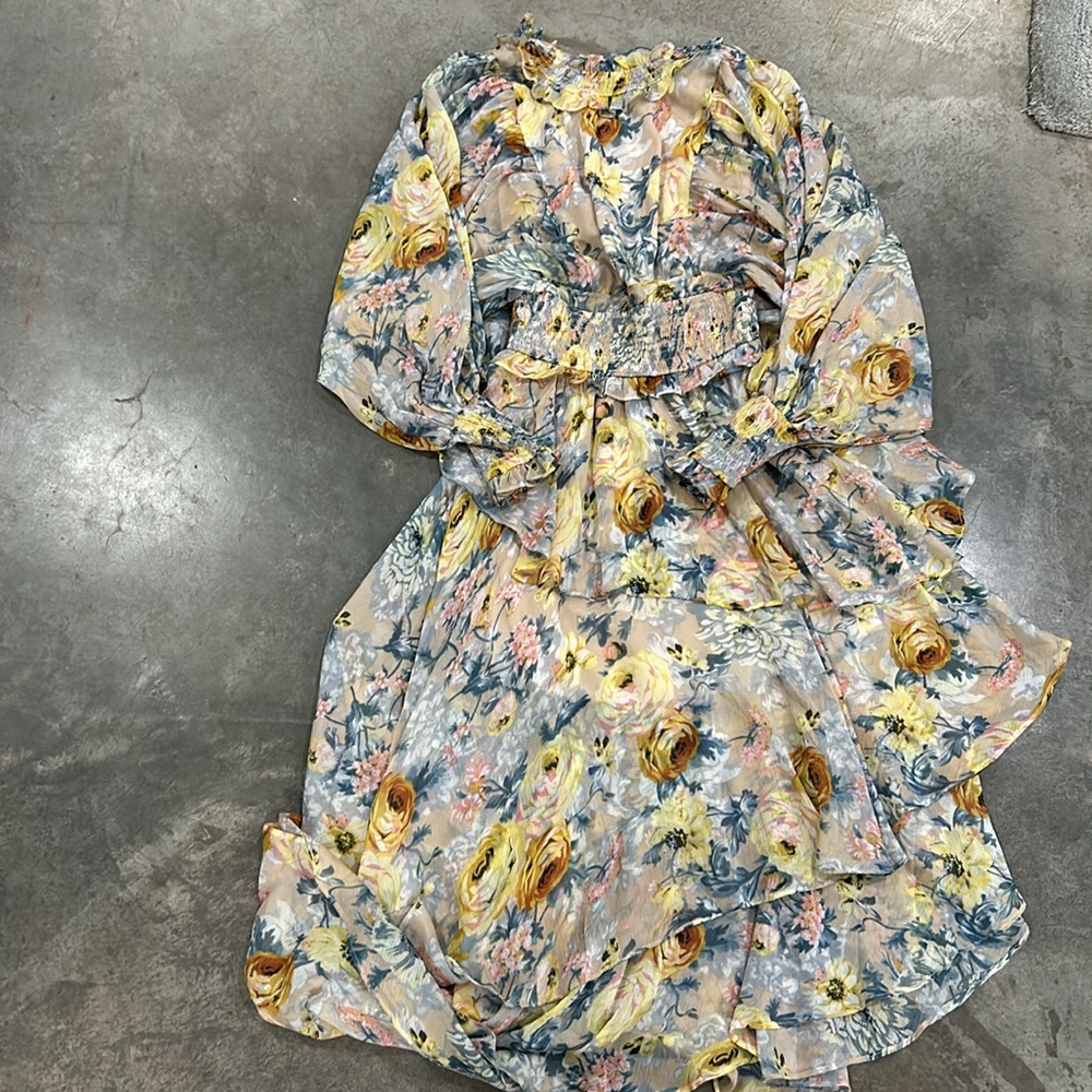 Elliatt Multi-Color High-Low Floral Ruffle Dress - Picture 2 of 4